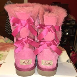 Pink bow Uggs. Box not included.